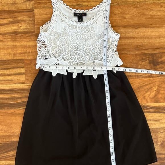 Girls dress used good condition. Size 10 BCX brand - Picture 2 of 2